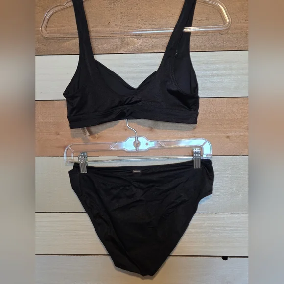 Victoria's Secret Bikini Set - Picture 2 of 7